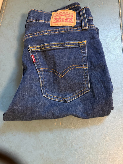 Levi's Womens 724 High Rise Straight size 28 Ankle Length Cut Off FREE SHIPPING