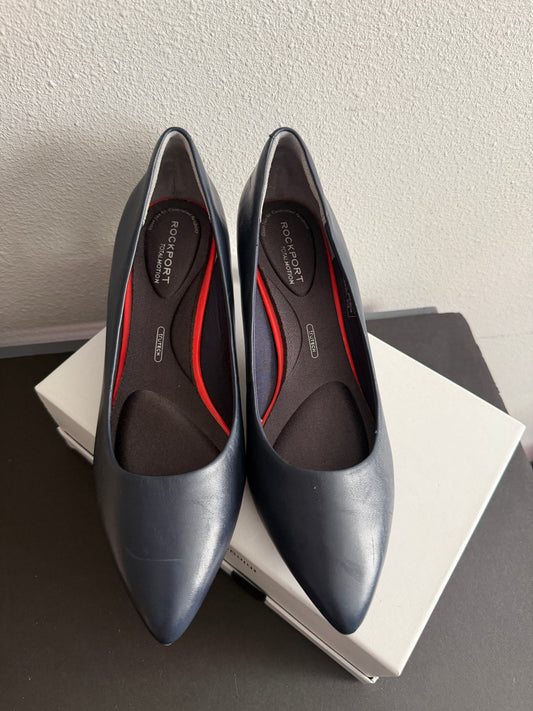 SIze 10.5 Navy Blue 2" Kitten Heel Rockport Pump you can wear  all day!   (M89439)