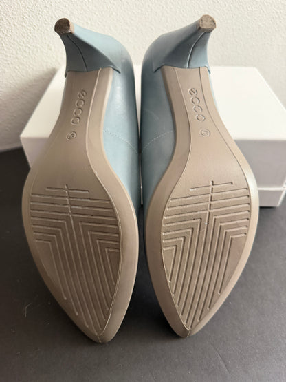 Timeless Pump you can wear ALL DAY! Ecco Pointed Closed Toe Kitten Heel Steel Blue EU41/US 10-10.5 NEVER WORN